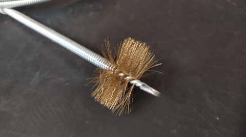 Sprężyna do rur ze szczotką 6mm 3m